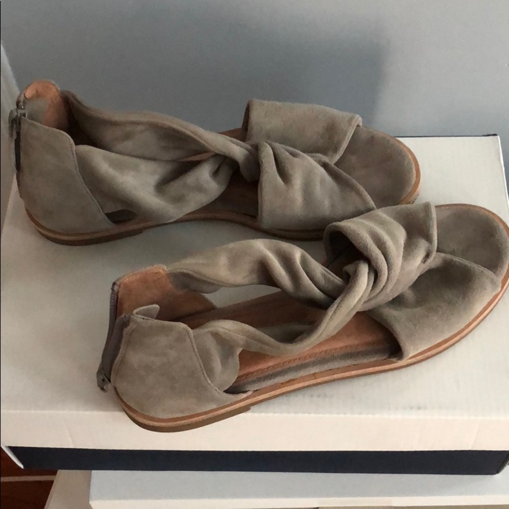 Caslon Sandals
